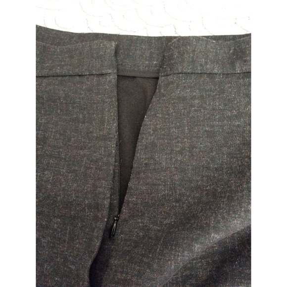 Madewell, Size 10, Charcoal Gray Skirt, Excellent Condition. With Pockets! - Picture 6 of 6